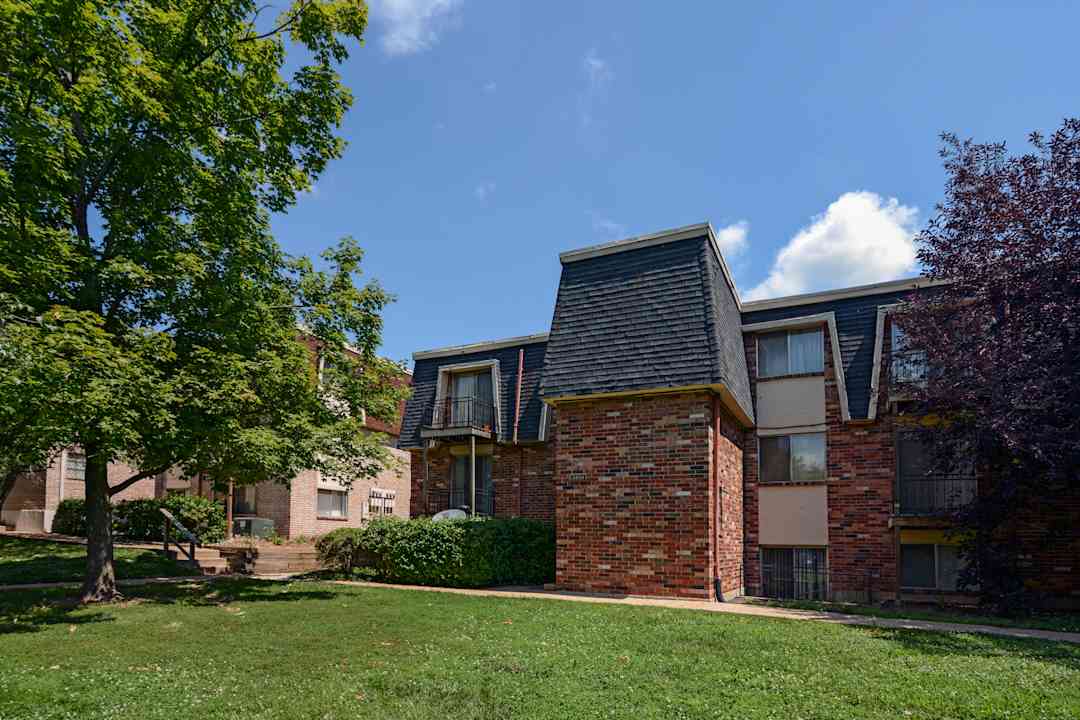 evergreen manor 3400 evergreen ln saint louis mo apartments for rent rent com