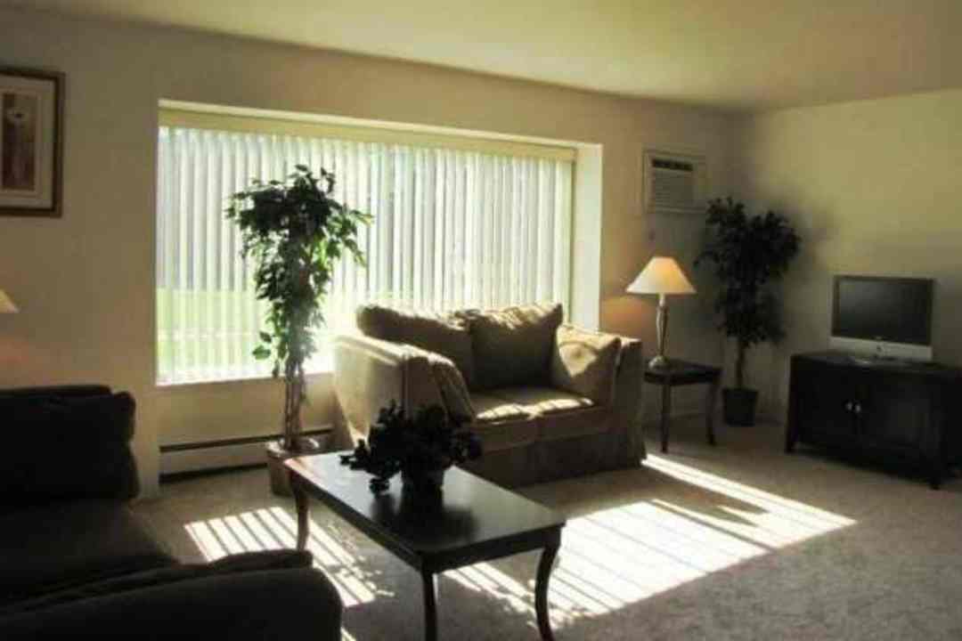 balmoral arms apartments sterling heights mi 48313