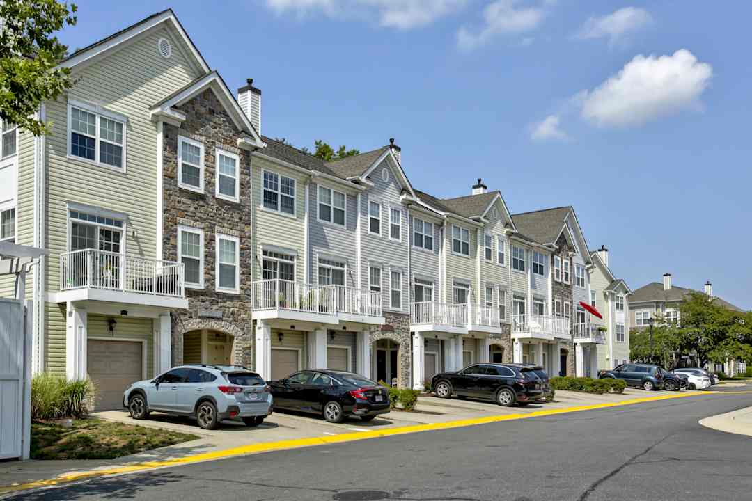 Broadlands Apartments
