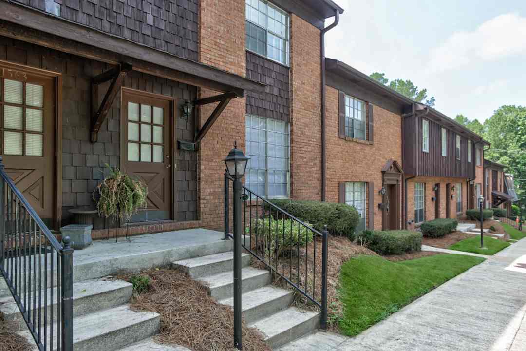 Georgetown South 2100 Vestridge Dr Vestavia Al Apartments For Rent Rent Com