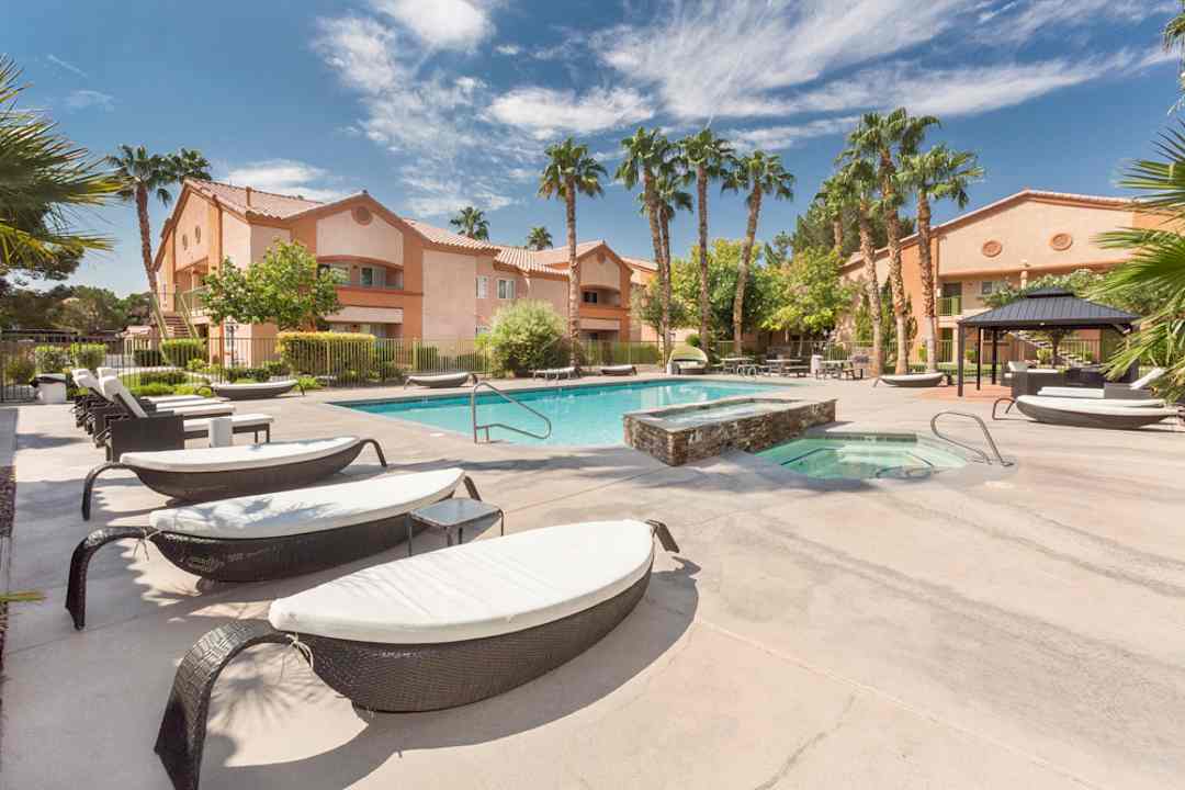 Mesa Verde 6335 Annie Oakley Dr Las Vegas Nv Apartments For Rent Rent Com
