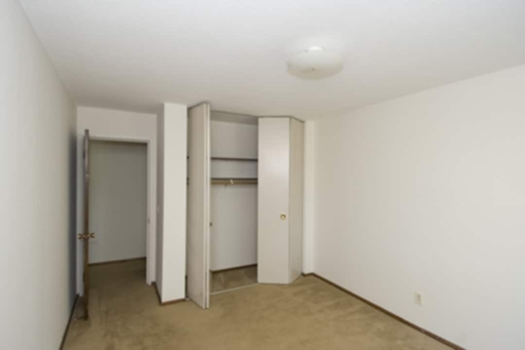 rosewood manor 14599 cimarron ave w rosemount mn apartments for rent rent com