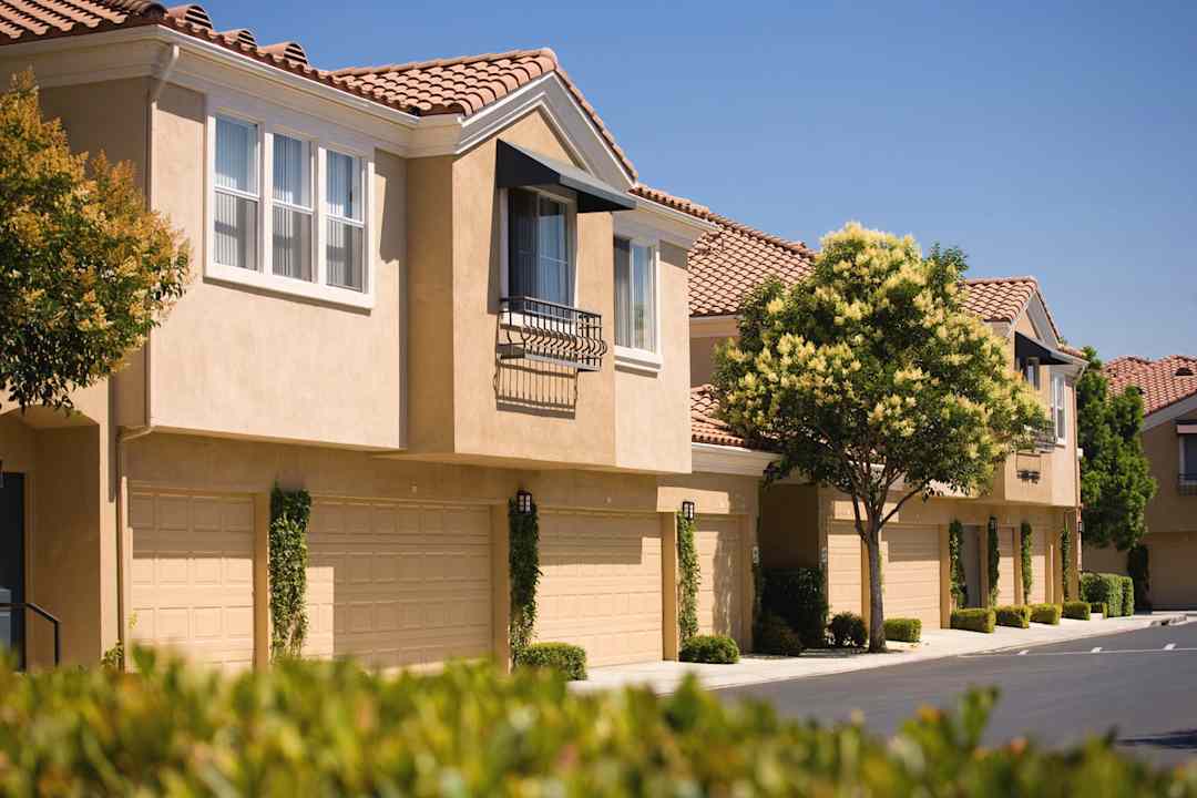 santa rosa apartments irvine ca 92606