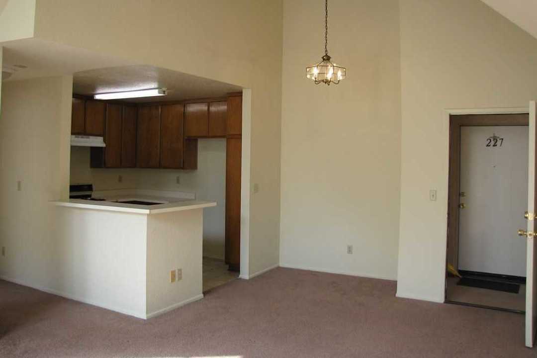 somerset apartment homes paramount ca