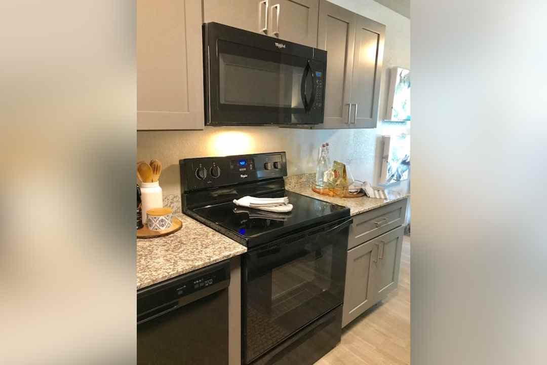 Avia Apartments Vestavia Al 35216