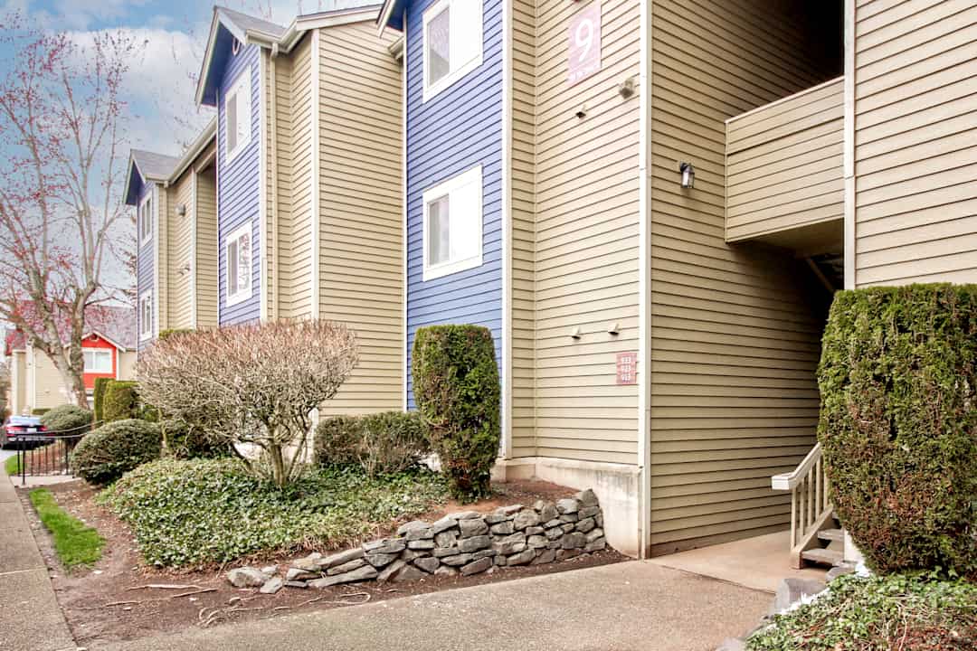 Cambridge Apartments 737 7th St Se Puyallup Wa Apartments For Rent Rent Com