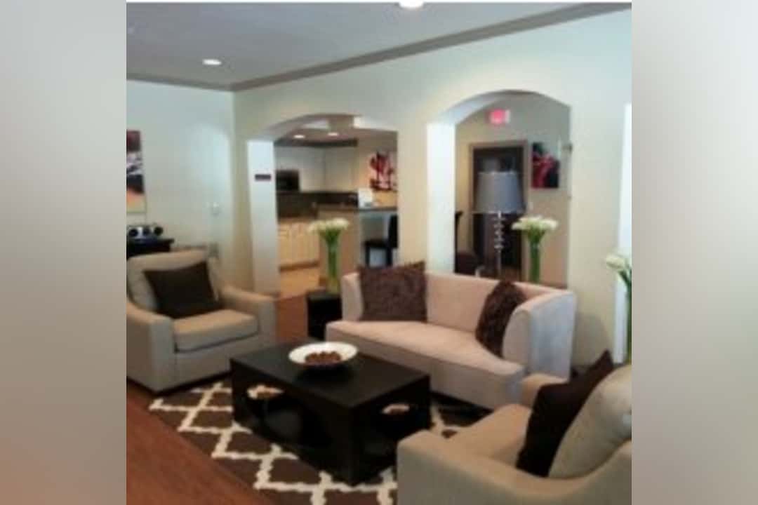 treymore north apartments dallas tx 75204