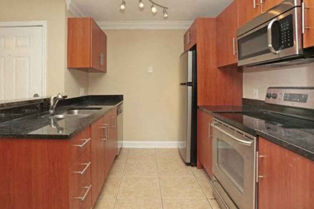 Atlantica Apartments 2760 Mayport Rd Atlantic Beach Fl Apartments For Rent Rent Com