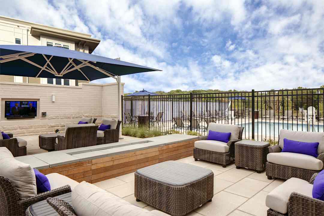 Azure Oxford Square 7010 Southmoor St Hanover Md Apartments For Rent Rent Com