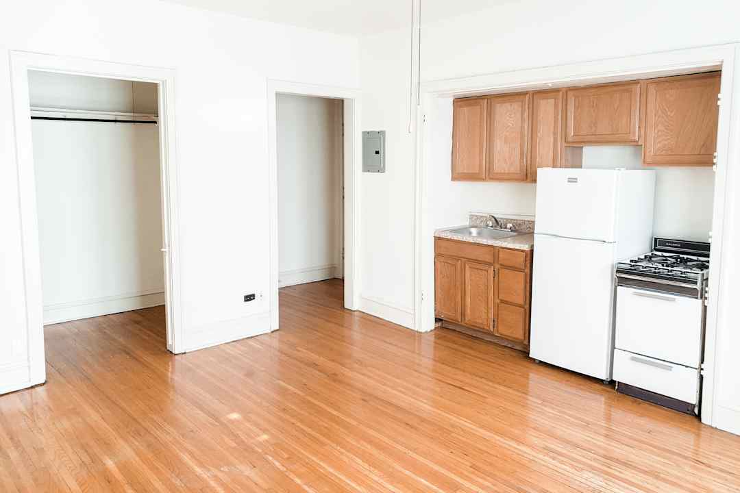 garfield court 2101 garfield ave minneapolis mn apartments for rent rent com