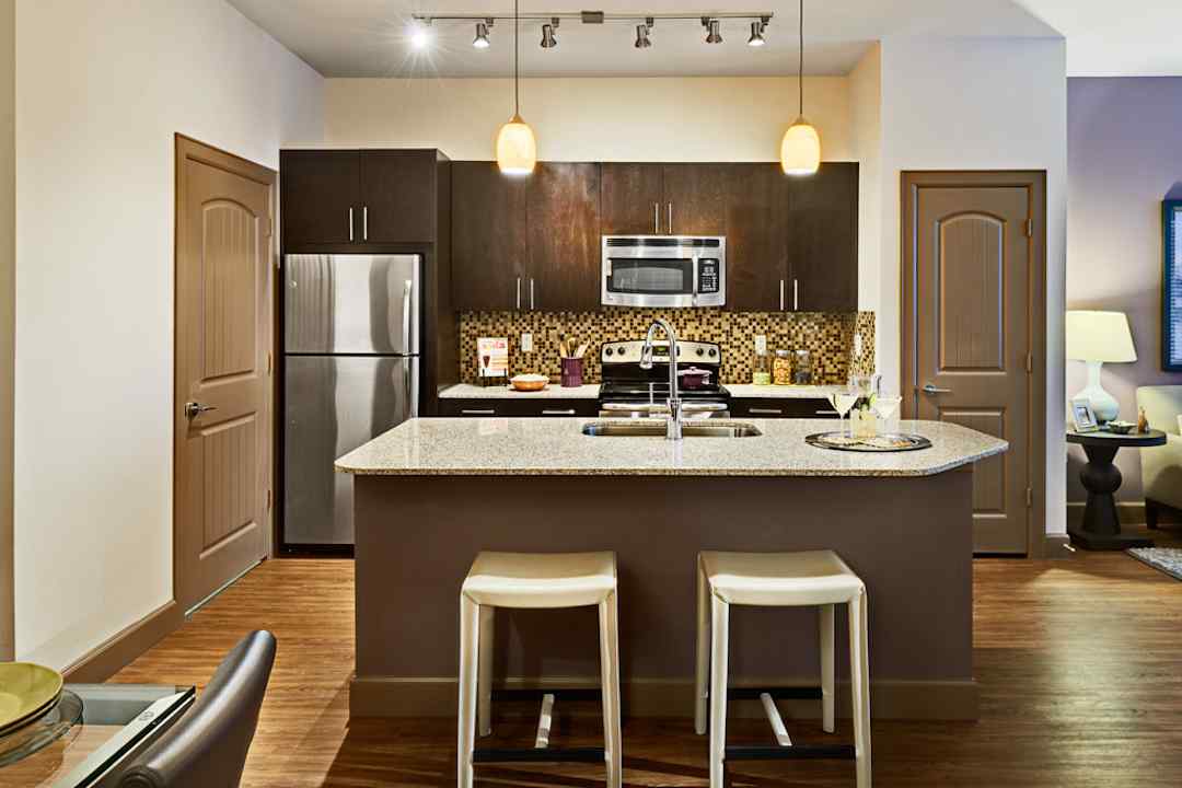 Grapevine Station Apartments Cottages - 1022 Texan Trl Grapevine Tx Apartments For Rent Rentcom