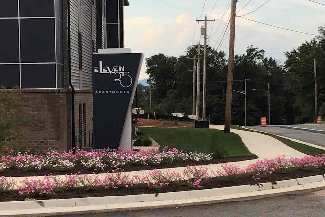 eleven 25 apartments lynchburg va 24502