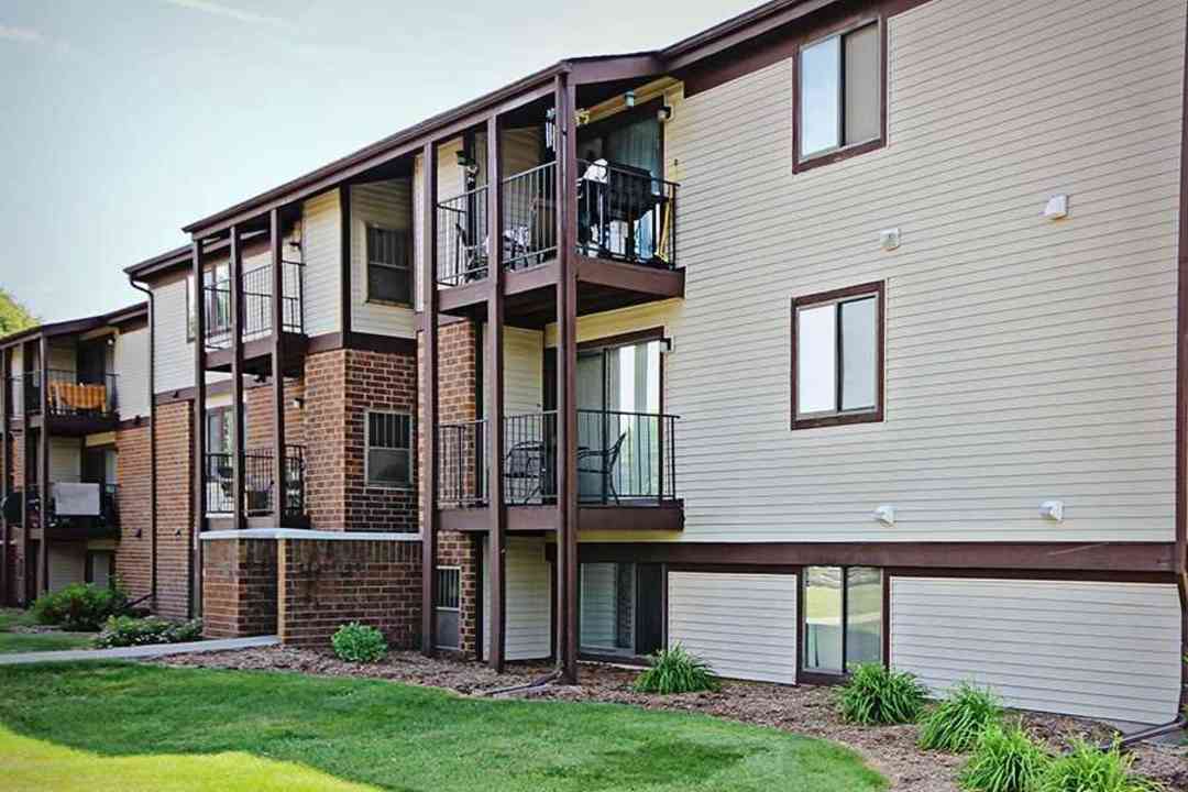 burton s landing apartments grand rapids mi 49546
