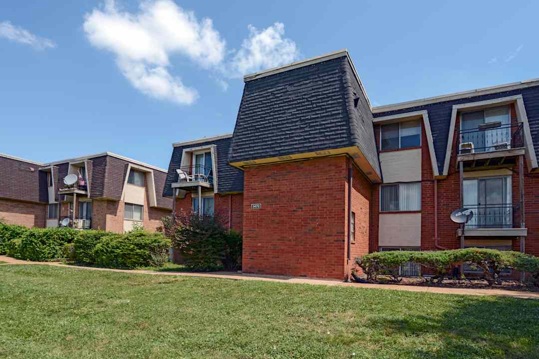 evergreen manor 3400 evergreen ln saint louis mo apartments for rent rent com