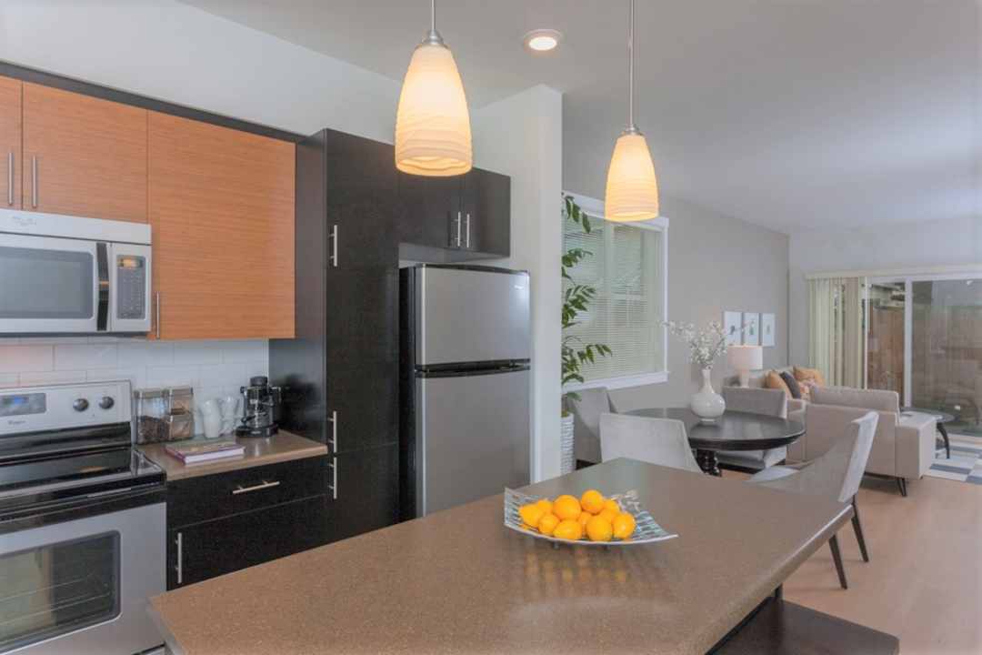 Altia Apartments 16520 Larch Way Lynnwood Wa Apartments For Rent Rent Com
