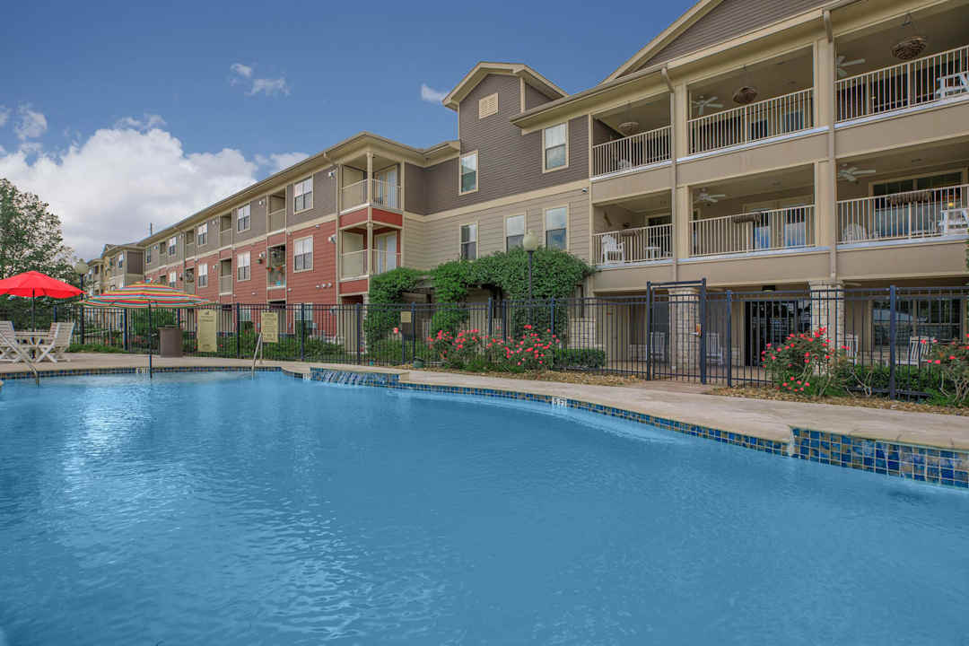 Cypress Garden 55 Community - 11511 Crosby Fwy Houston Tx Apartments For Rent Rentcom