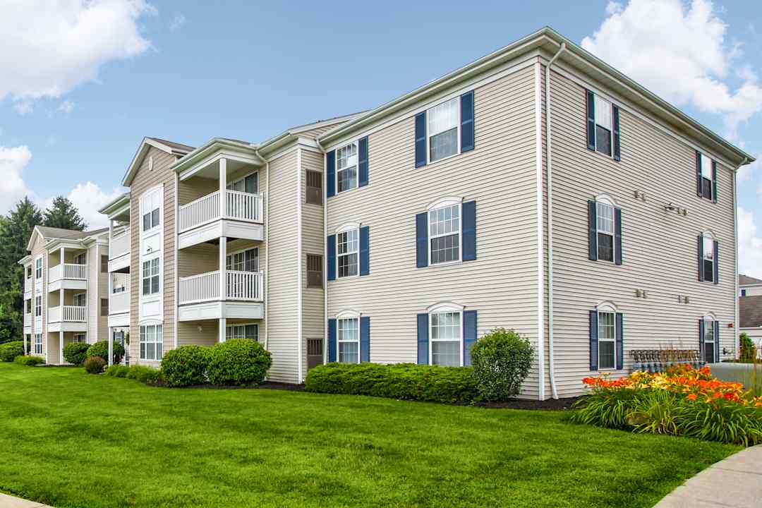 Sutton Crossings Apartments 3814 Cascades Blvd Kent Oh Apartments For Rent Rent Com