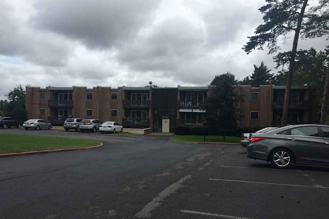 wedgewood apartments new hartford ny 13413