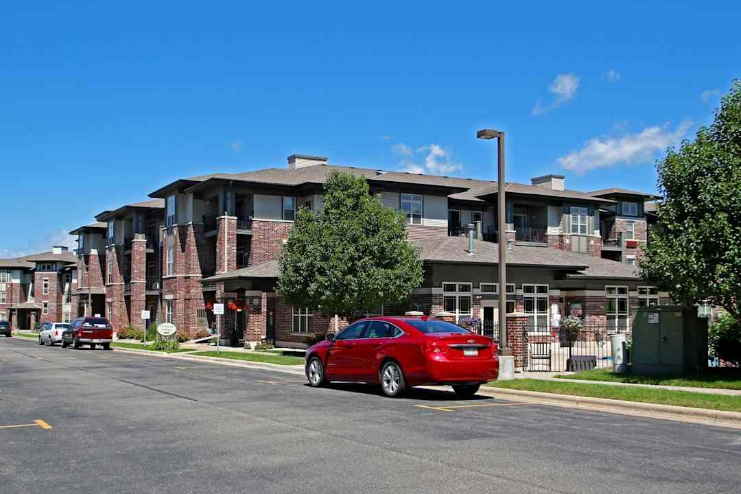 Autumncreek 5110 Autumn Leaf Ln Madison Wi Apartments For Rent Rent Com