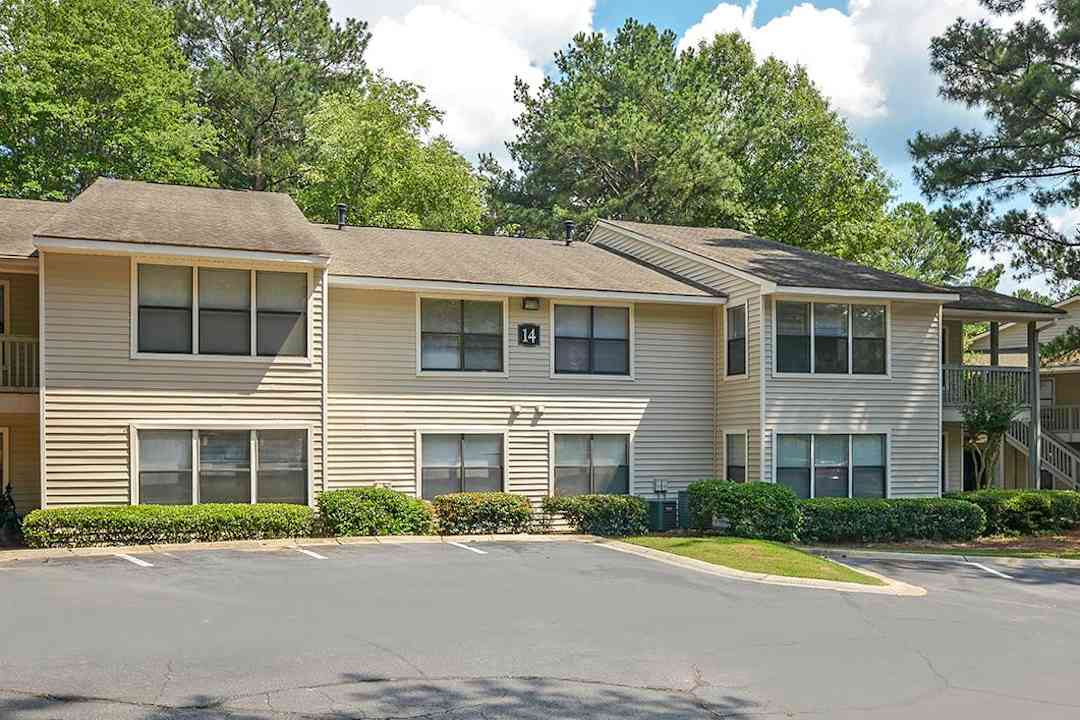 Woodland Trace 1669 Iris Dr Se Conyers Ga Apartments For Rent Rent Com