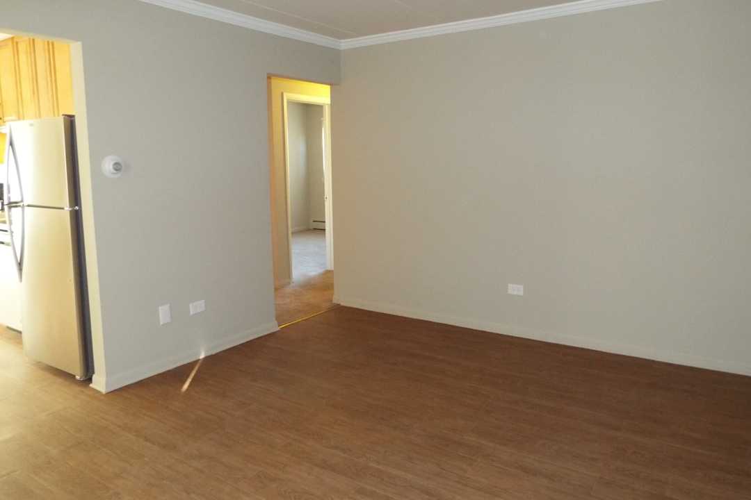 Riviera Apartments 9739 S Kedzie Ave Evergreen Park Il Apartments For Rent Rent Com