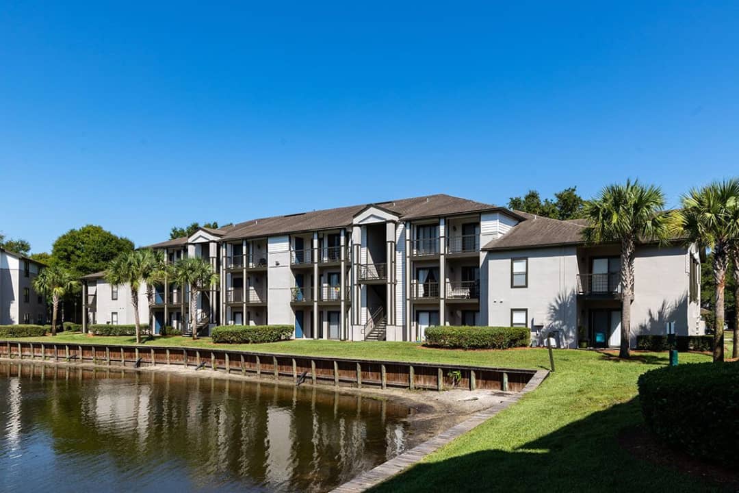 the meridian apartments in jacksonville florida