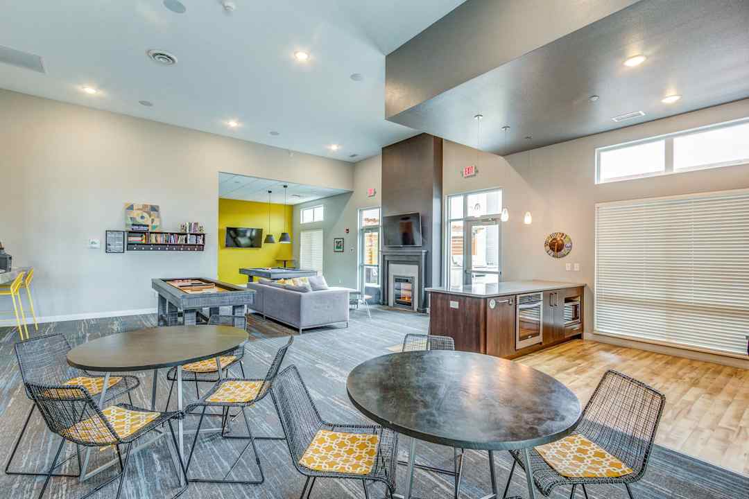 South Shore Landing Apartments Moorhead, MN 56560