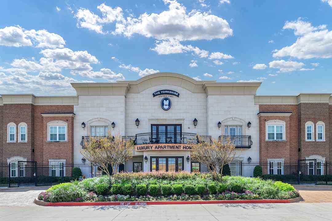 The Yorkshire Apartment Homes Apartments Richardson, TX 75082