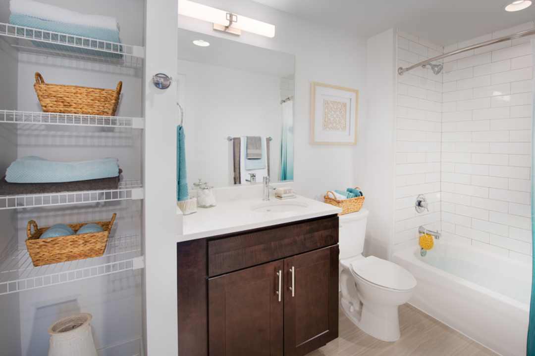 Lakehouse Apartments - Columbia Md 21044