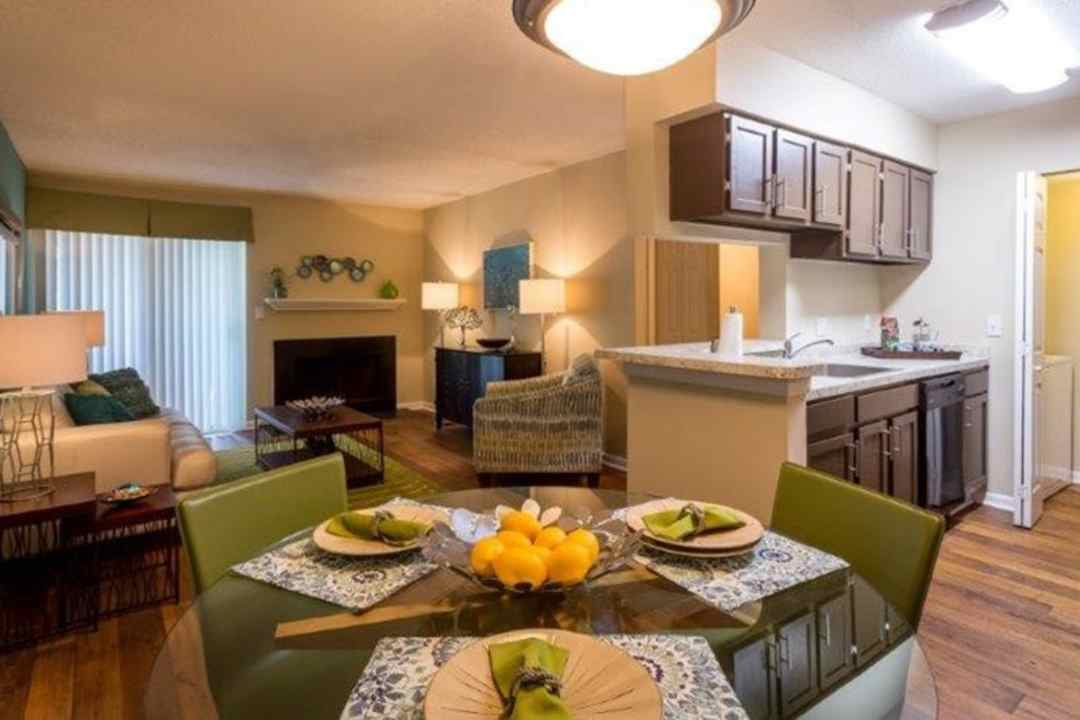 PROSPER Fairways 1800 Longcreek Drive Columbia, SC Apartments for