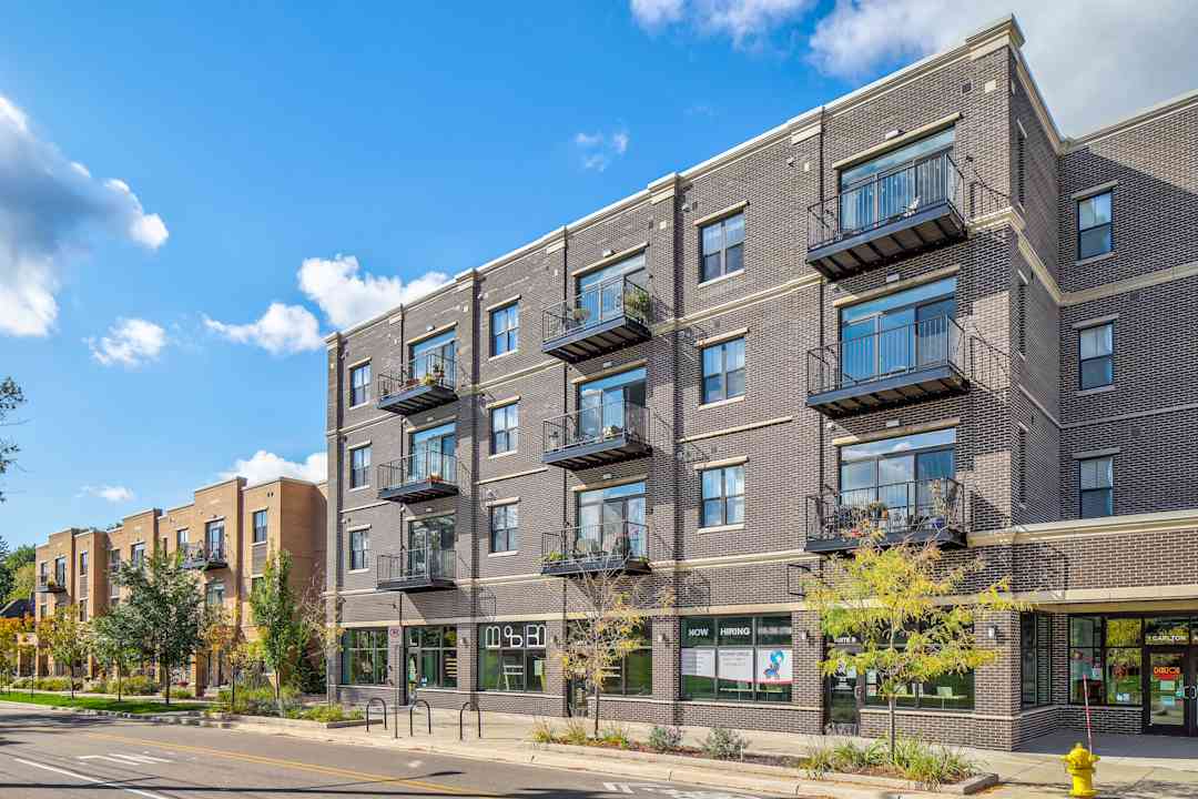 Fulton Square Apartments Grand Rapids, MI 49506