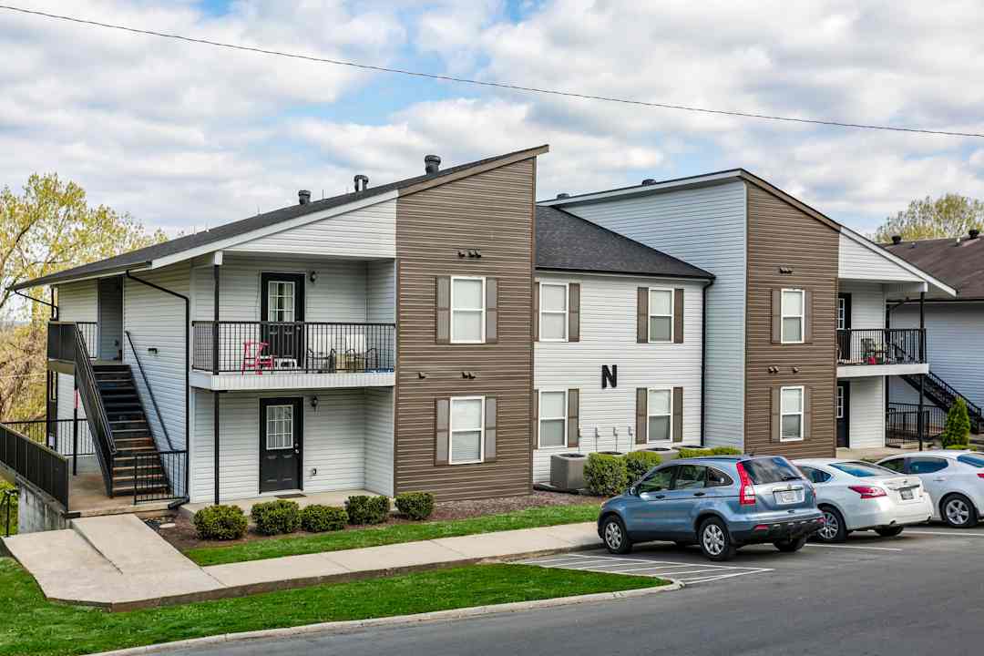 point breeze apartments reviews