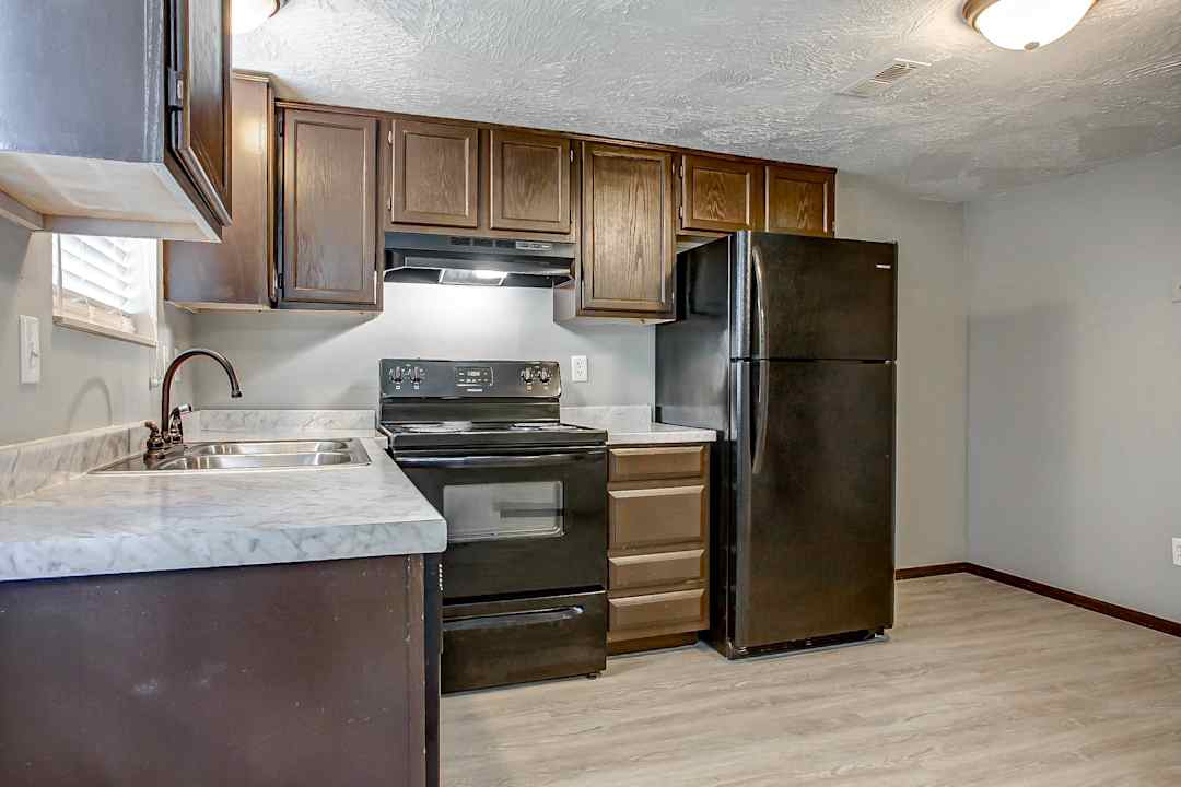 fairfield village apartments springfield mo 65807