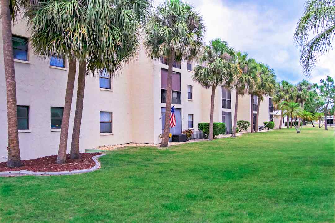 pine village apartments bradenton fl