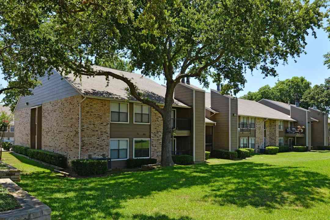 park at flower mound apts