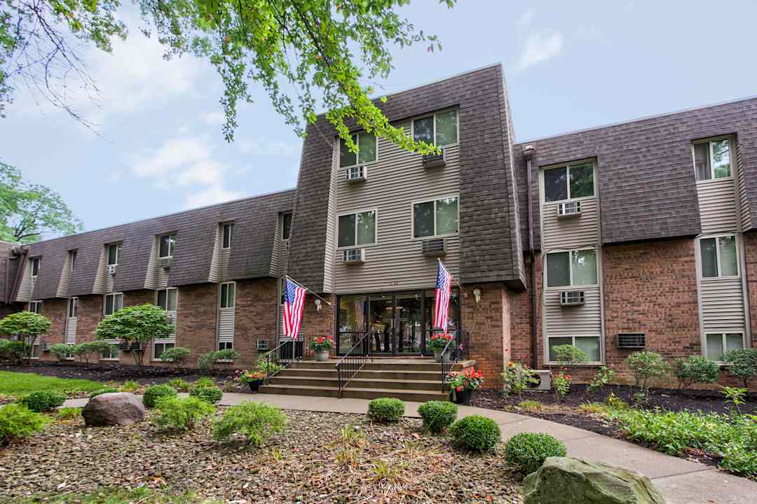 Peppertree Apartments 2122 Robbins Ave Niles, OH Apartments for