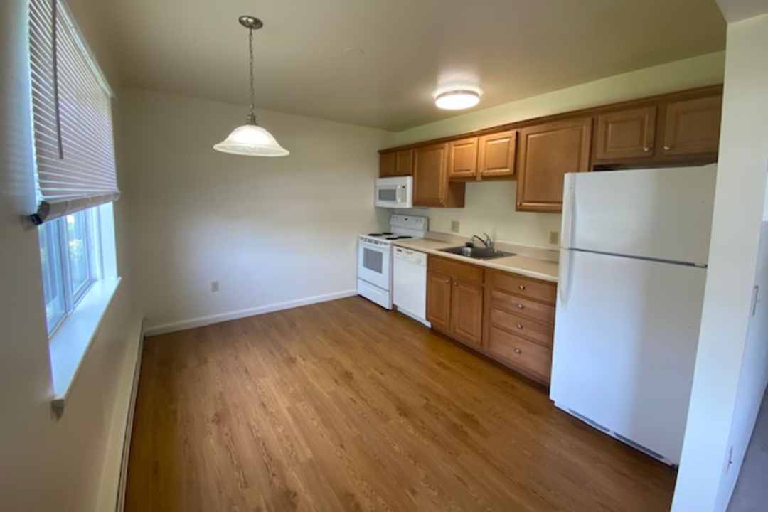 Clintwood Apartments 56 Clintwood Ct Rochester Ny Apartments For Rent Rent Com