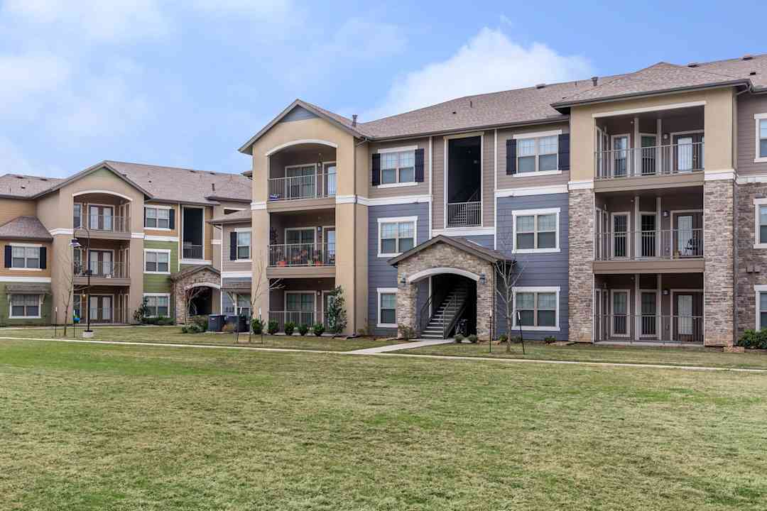 cypress creek apartment homes at wayside drive 14220 s wayside dr houston tx apartments for rent rent com