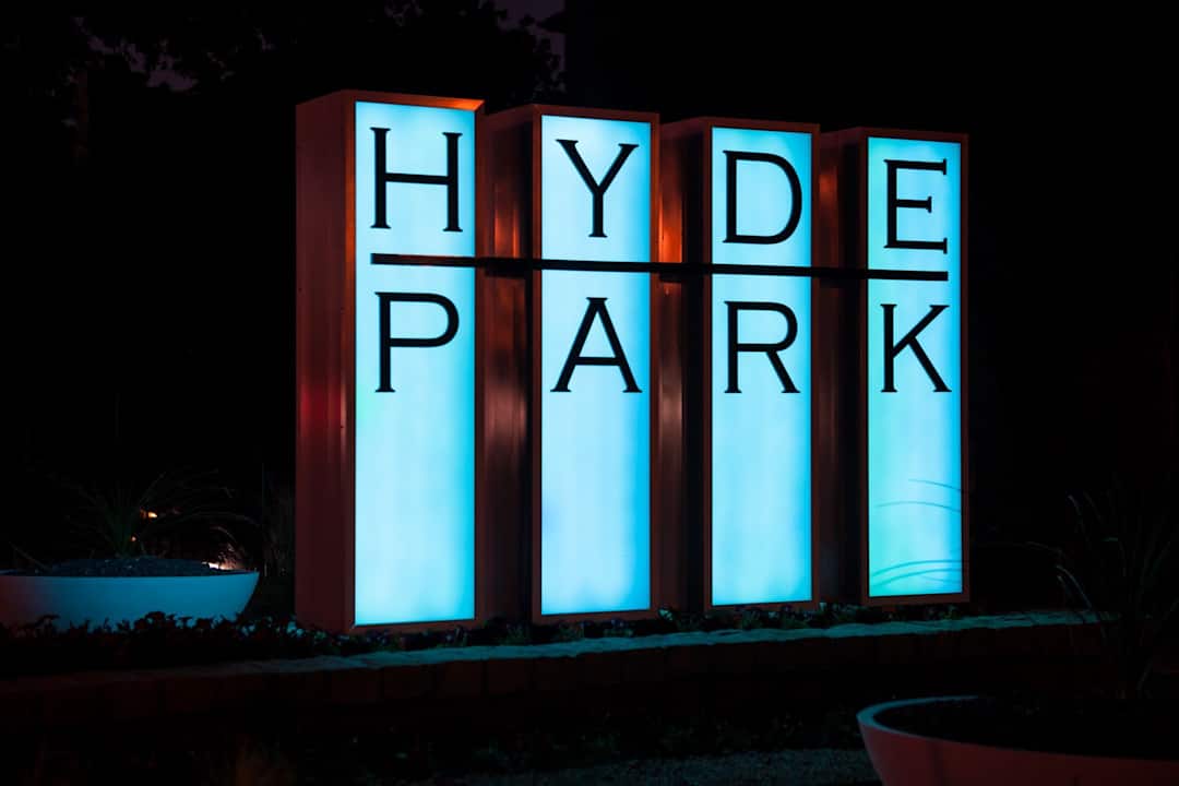Hyde Park At Montfort Montfort Dr Dallas Tx Apartments For Rent Rent Com