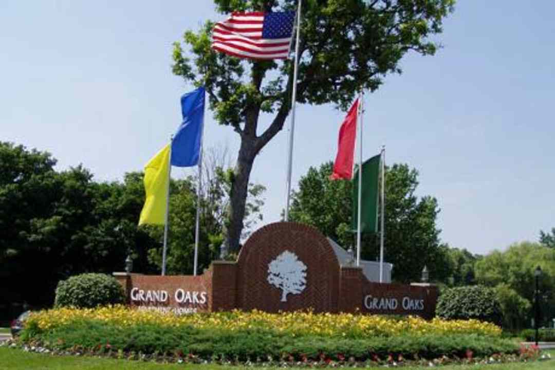 Grand Oaks Apartments - Gurnee Il 60031