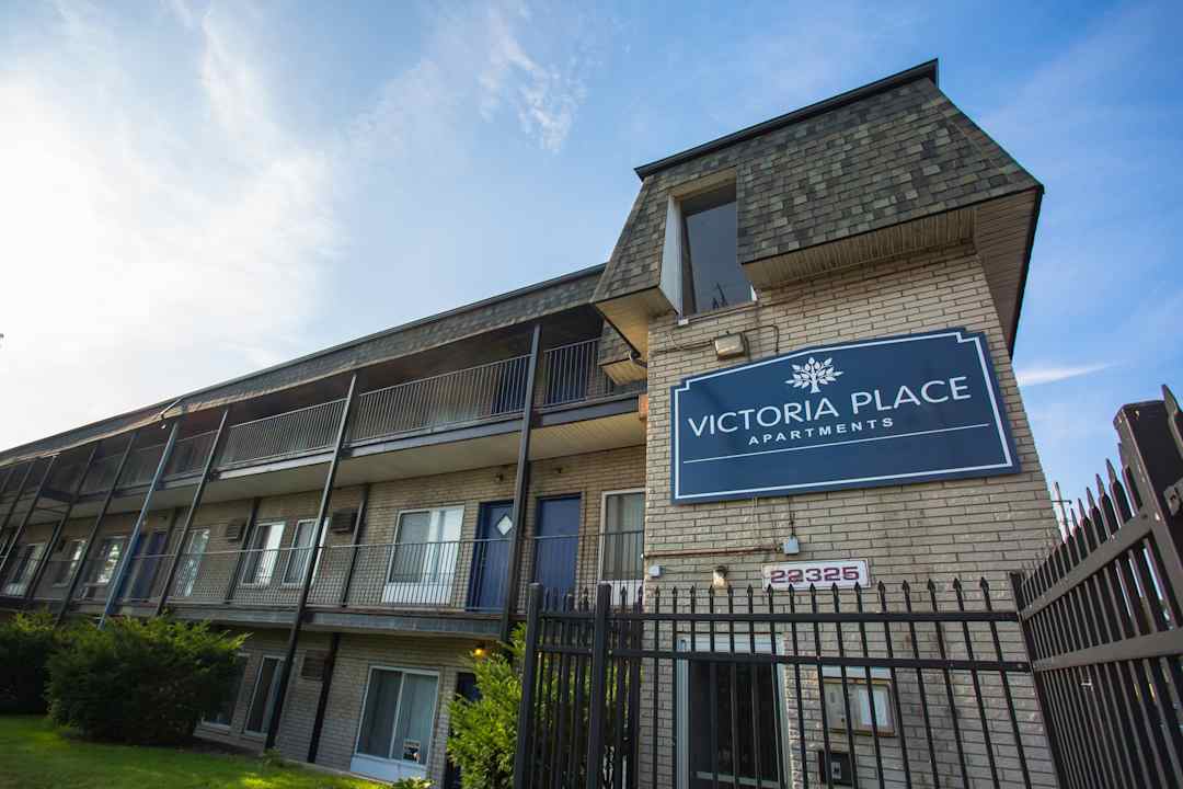 victoria place apartments price