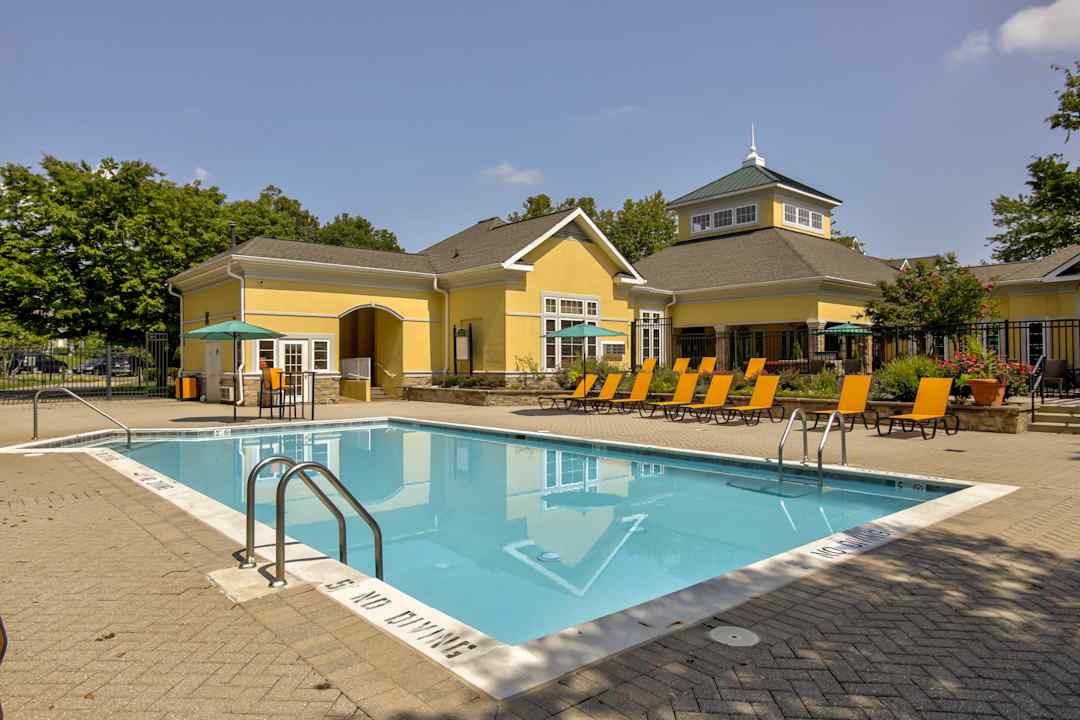 Broadlands Apartments 21799 Crescent Park Sq Broadlands, VA