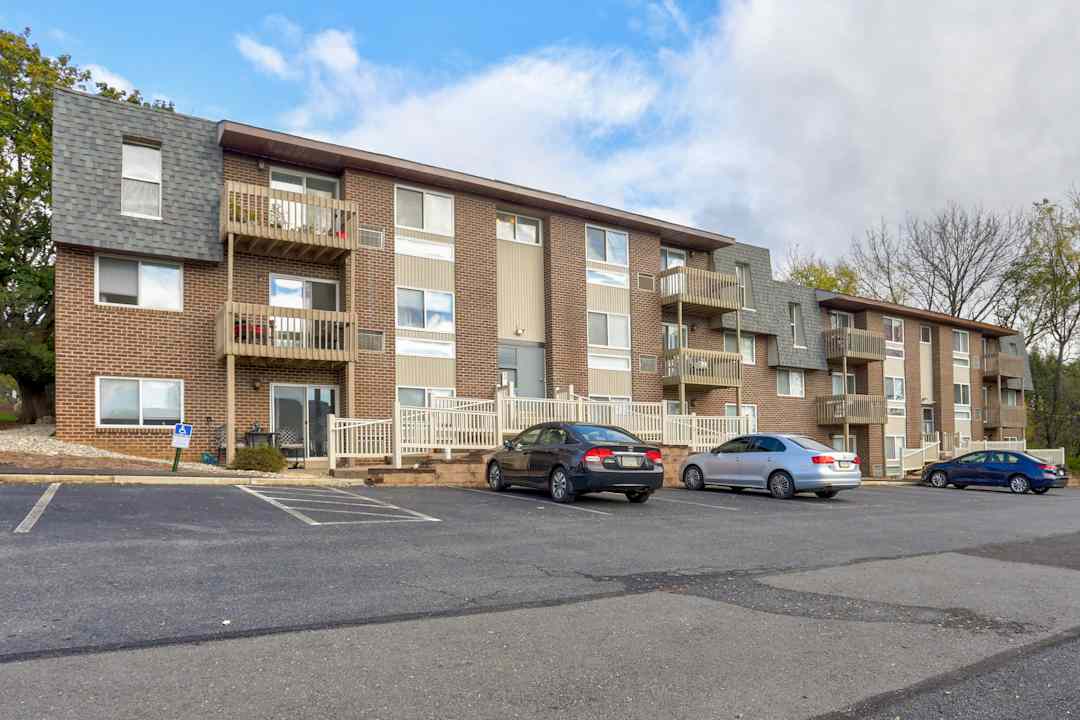 Spring Ridge Apartments Whitehall, PA 18052