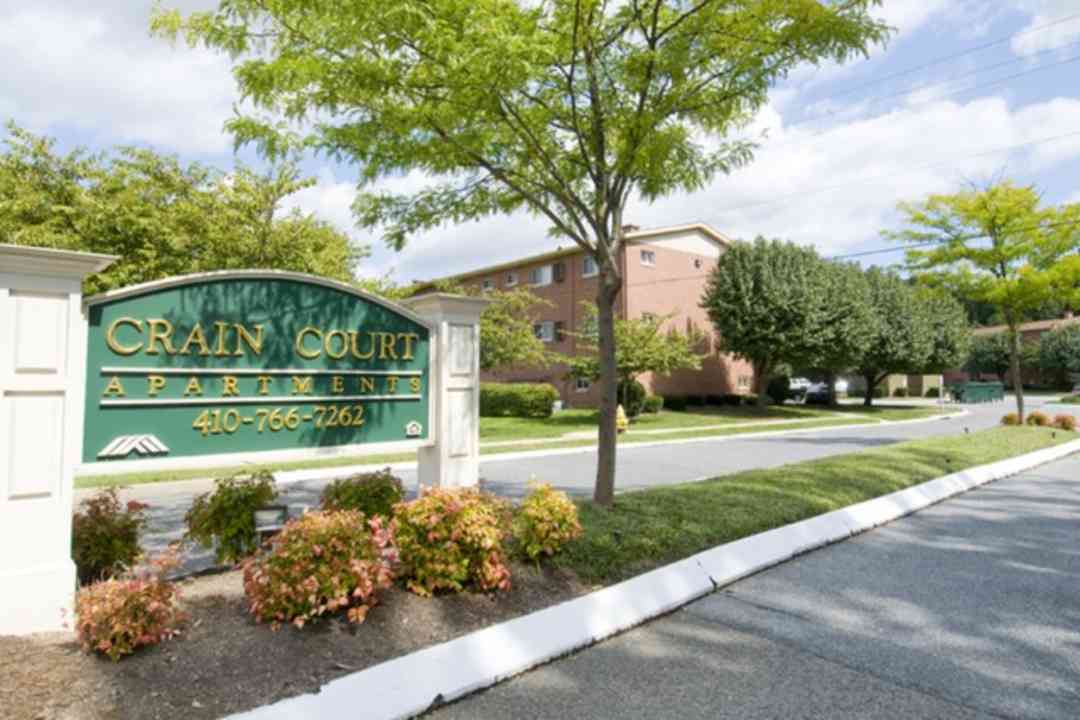 crain court apartments