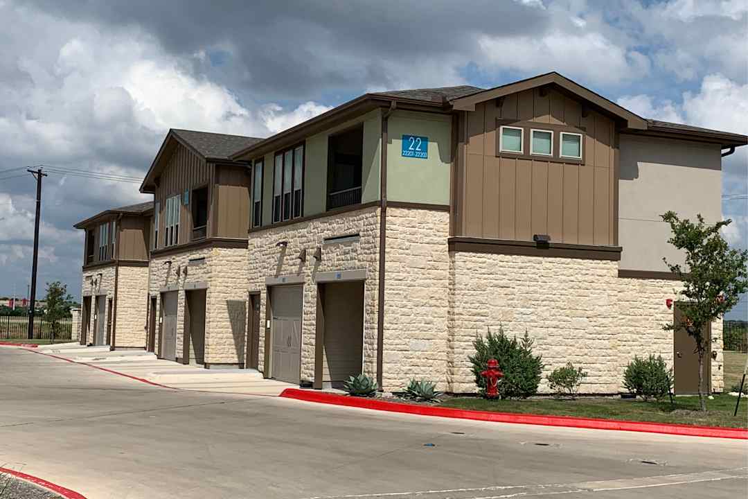Estraya Falcon Pointe Apartments - Pflugerville Tx 78660