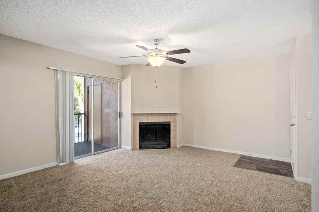 Altamira Place Apartment Homes 700 Altamira Cir Altamonte Springs Fl Apartments For Rent Rent Com