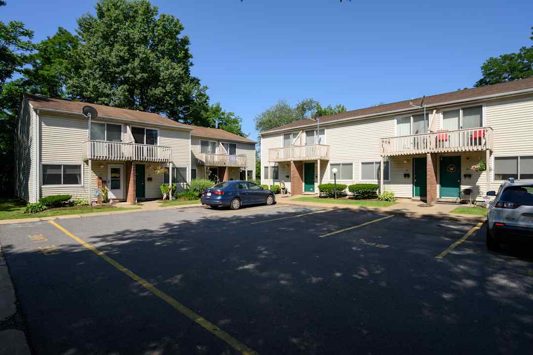 Cedar Village - 44 Eagle Ct Wilkes Barre Pa Apartments For Rent Rentcom