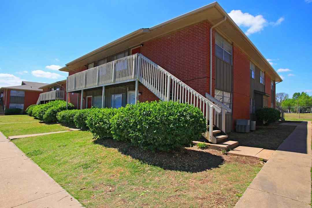 Meadowbrook Apartments - Tulsa Ok 74128