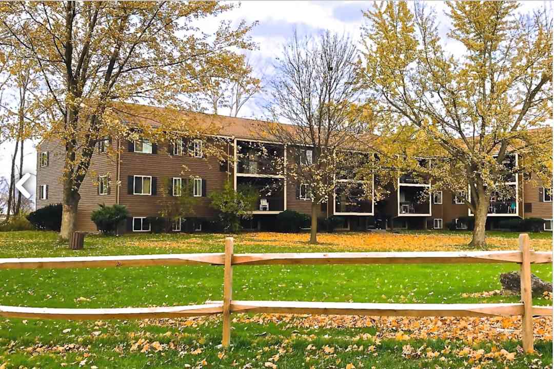 Viking Apartments And Townhomes 1000 Viking Way Brockport, NY