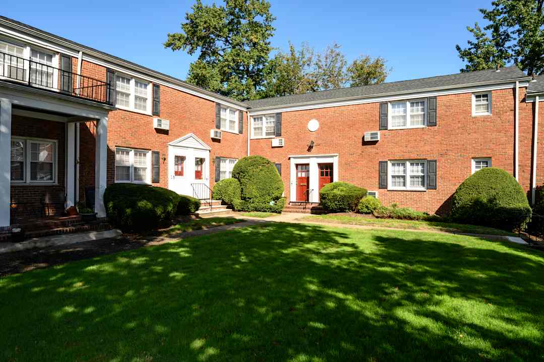 Merritt Gardens Dumont Fasci Garden